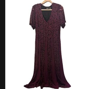GORGEOUS vintage Purple lace dress